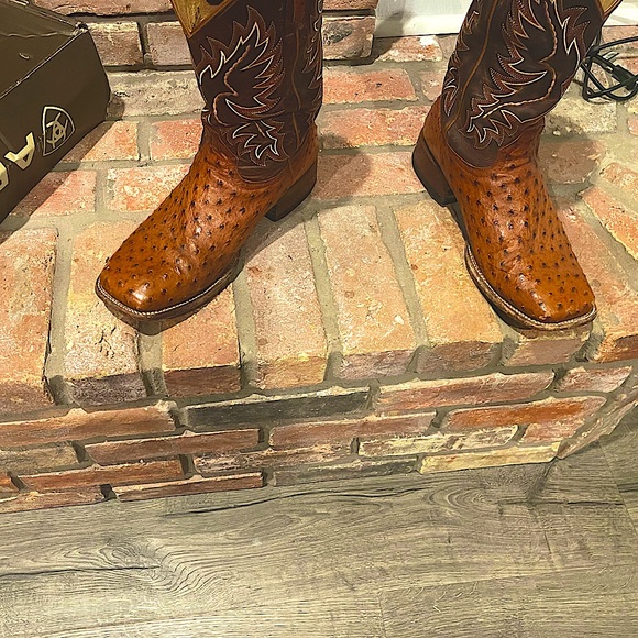 Ariat Other - ARIAT Genuine Ostrich Skin Boots.